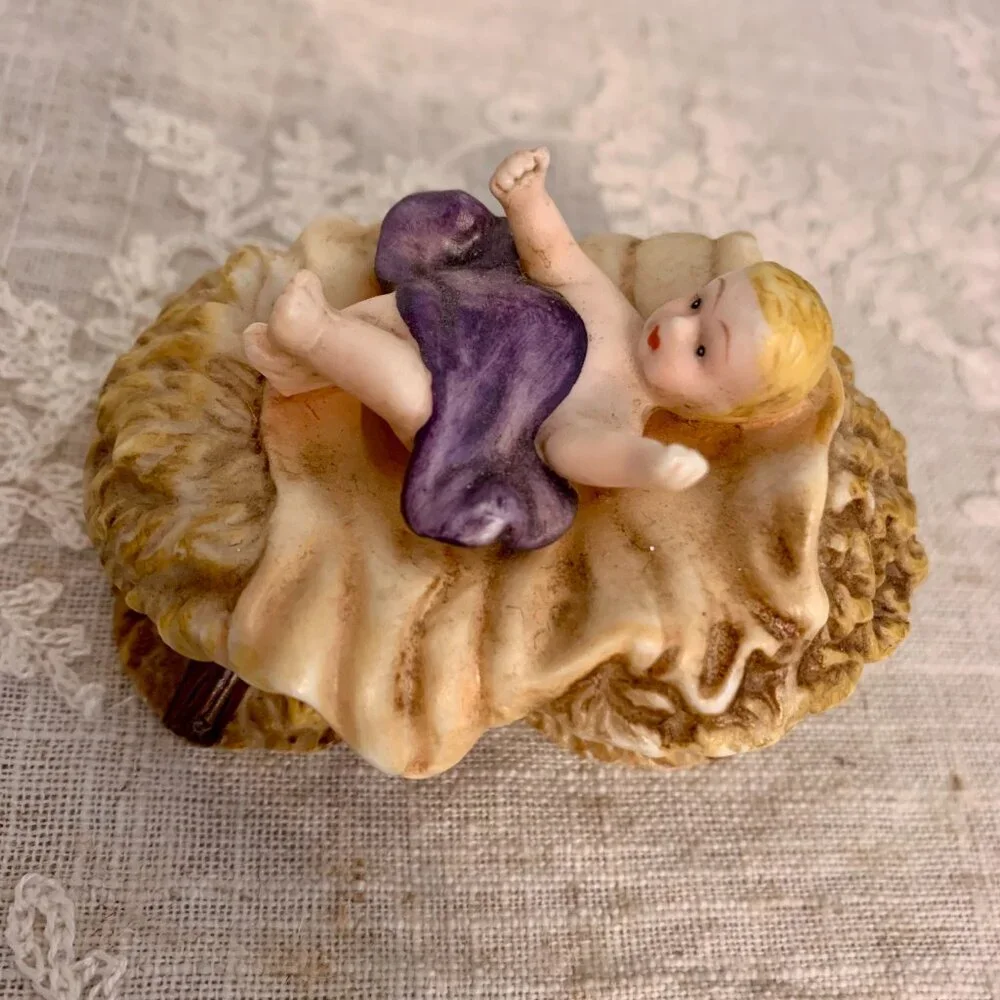 Nativity Baby Jesus Replacement Figurine Beautiful Vintage Hand Painted